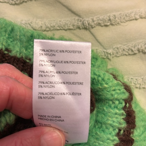 BDG Geometric Knit Sweater Vest in Green and Brown. Size SP - Picture 5 of 5